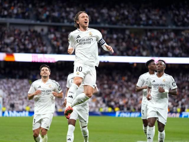 1740410765028012142.jpg modric 2.jpg